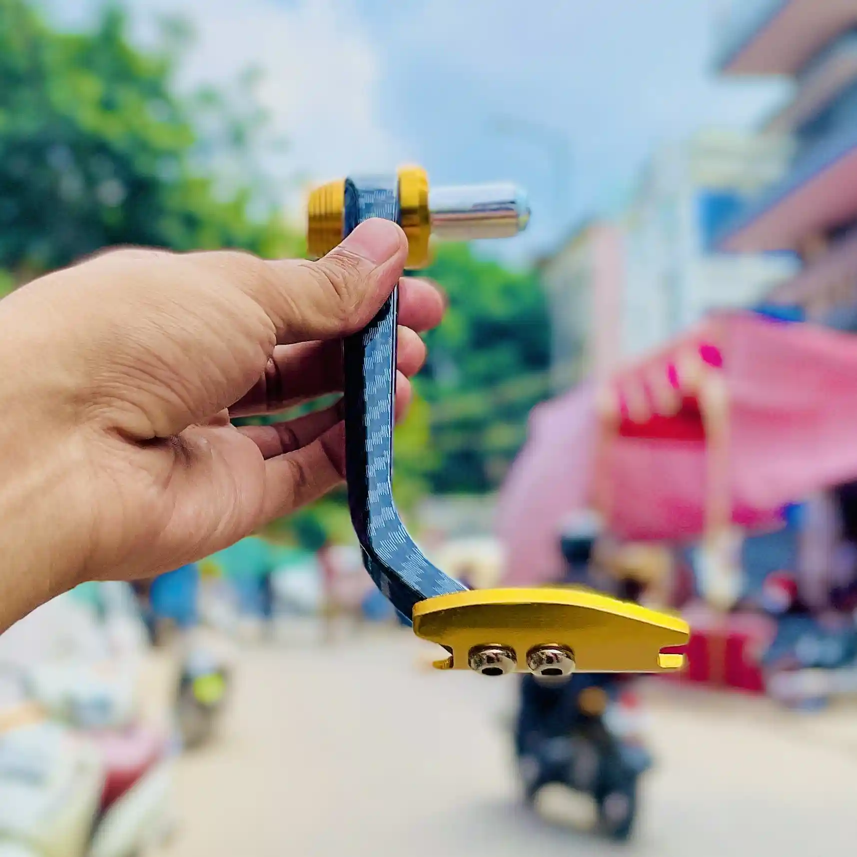 20240929_073347494_iOS