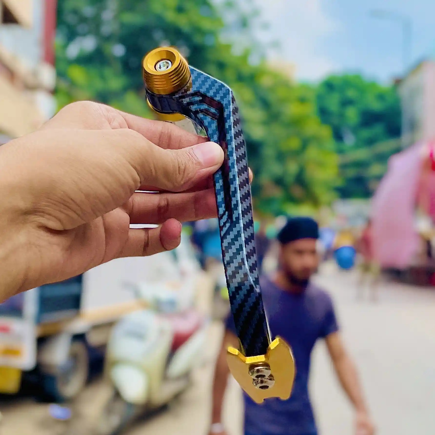 20240929_073356645_iOS