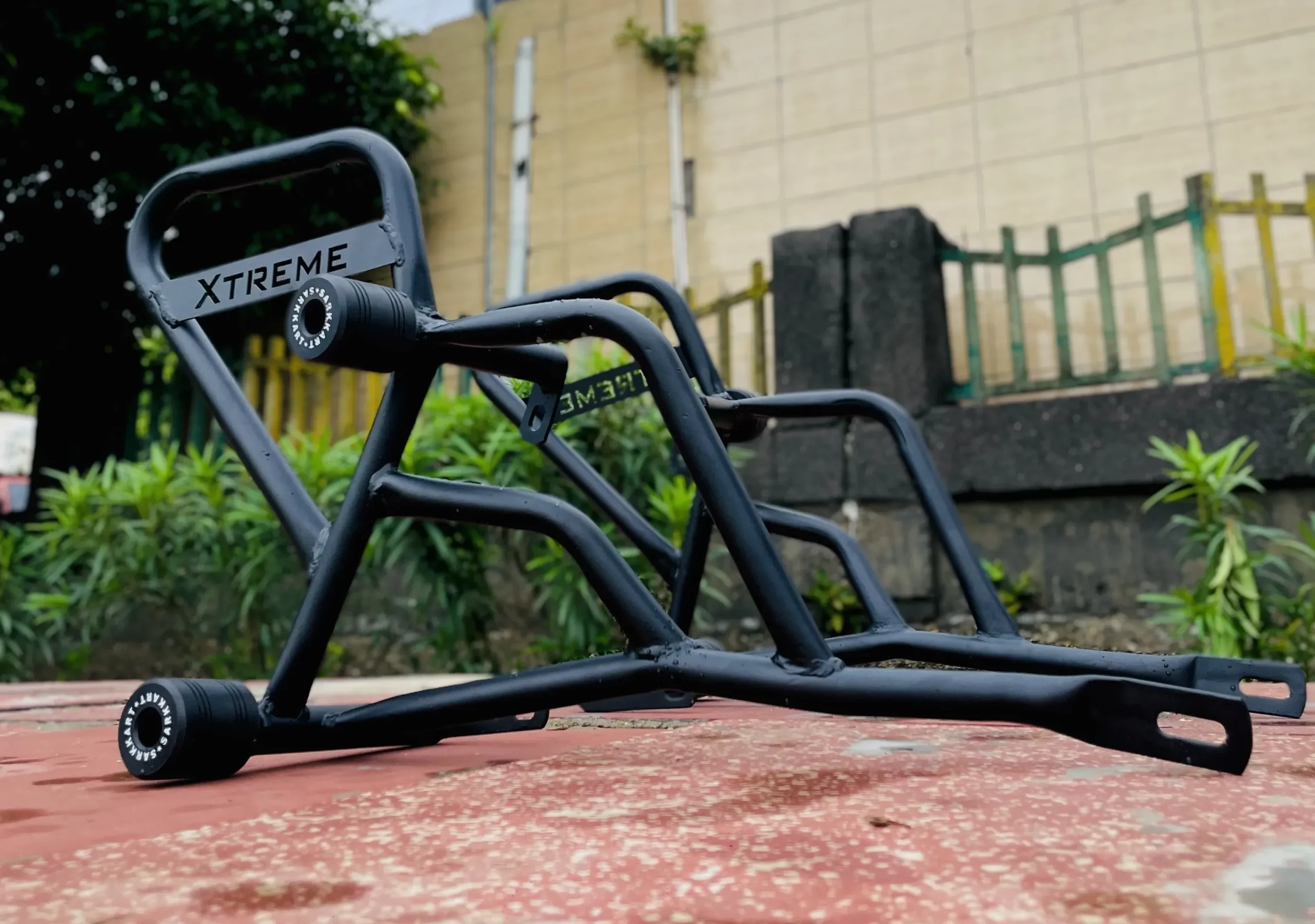 Hero Xtreme 250 crashguard with sliders premium tube thickness construction